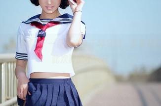 AISS爱丝(钻石版) – 一条睡衣，千种妩媚：亚美依的写真图库此次真的不一样