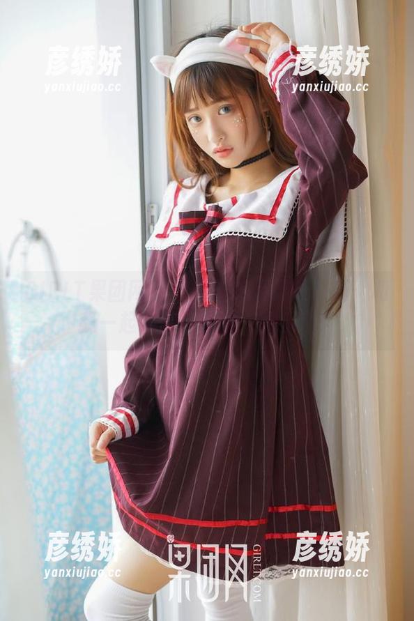 GIRLT果团网 - 莫雅淇美足最新更新：和我一起学会‘看脚’的乐趣！