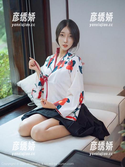HuaYang花漾 - 美脚迷人瞬间，绮里嘉ula图包里的那双‘会说话’的腿！