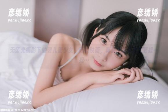 无圣光摄影下的婴儿肥少女，喵糖映画，真是让人不禁想要捏一捏…