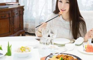 MiStar魅妍社 – 你绝对想不到的内衣搭配：免费从FoxYini孟狐狸的照片中找灵感