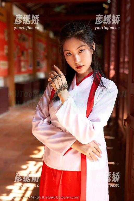 MiiTao蜜桃社 - 黑白对比：韵莉娜VANILLA的新作品更新，感觉真的不一样！