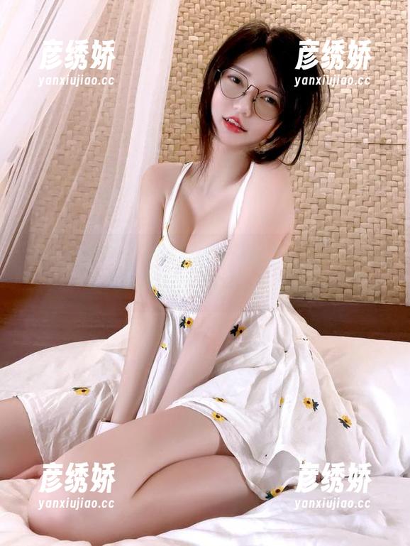 跟随PotatoGodzilla，探索SaberAlter女仆图集中的薯条奇迹！