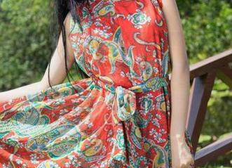 QingDouKe青豆客 – 尤美Yumi带你走进黑白幻想定制图集：看得见的美，摸不着的感觉。