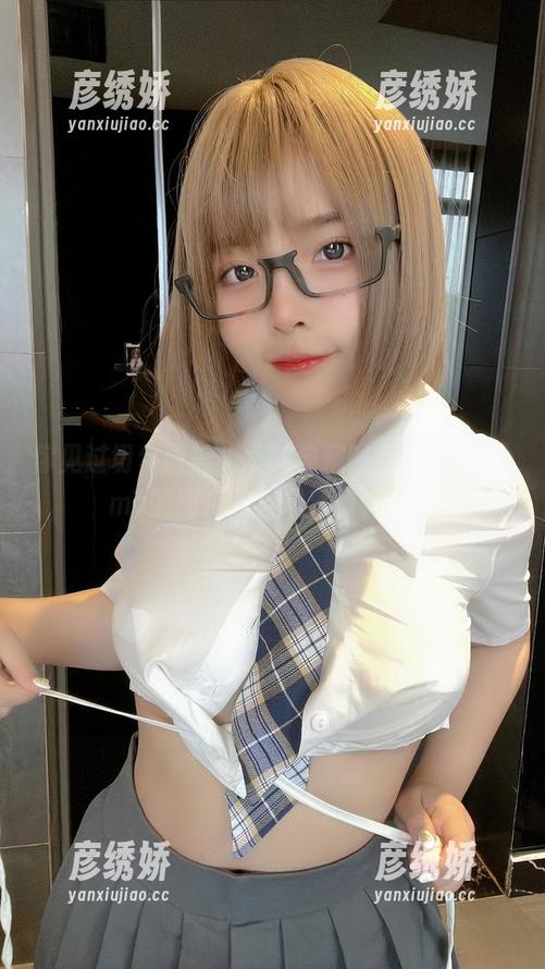 你见过切尔西美人鱼的典藏吗？SayoMomo的图库简直是梦幻海洋！