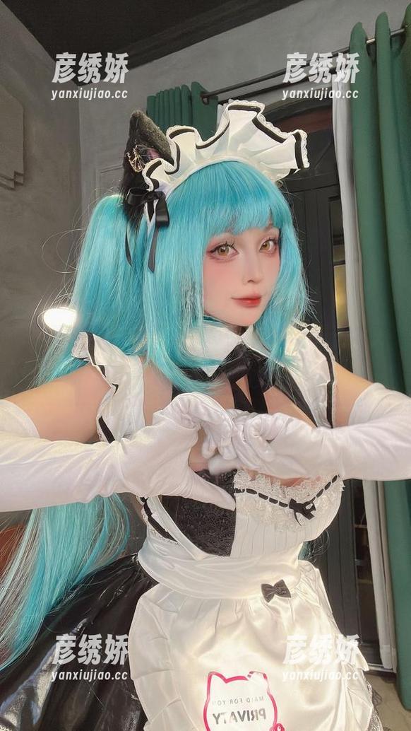 SayoMomo SayoMomo的泳衣资源:肌肉记忆和汗水,这才是你想要的沙滩风情!