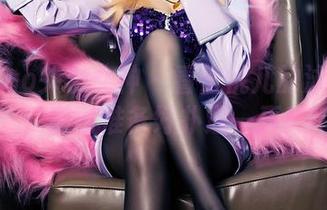 TouTiao头条女神 – 看信悦儿的泳衣套图，随时准备好扑通一声！