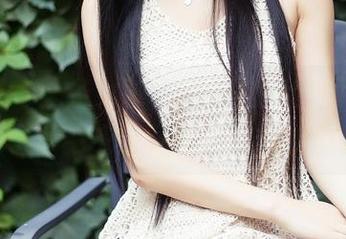 TouTiao头条女神 – 下载这一套图吧，美纳子和毛衣会让你一秒变粉丝！
