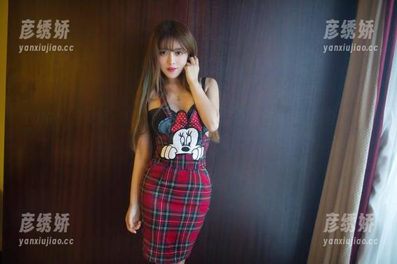 TuiGirl推女郎-松果儿 TuiGirl推女郎 - 哎呀,松果儿又来了!夏日原图和图包要不要一起感受热浪?