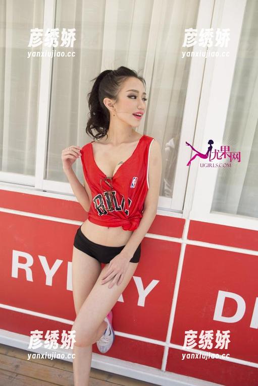 UGirls尤果网 - 當李思宁遇上粉色，最新原图的浪漫你绝对想不到