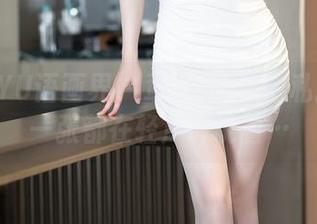 XIAOYU语画界 – 章芃芃的秘密私拍：每一张都在轻声诉说着…
