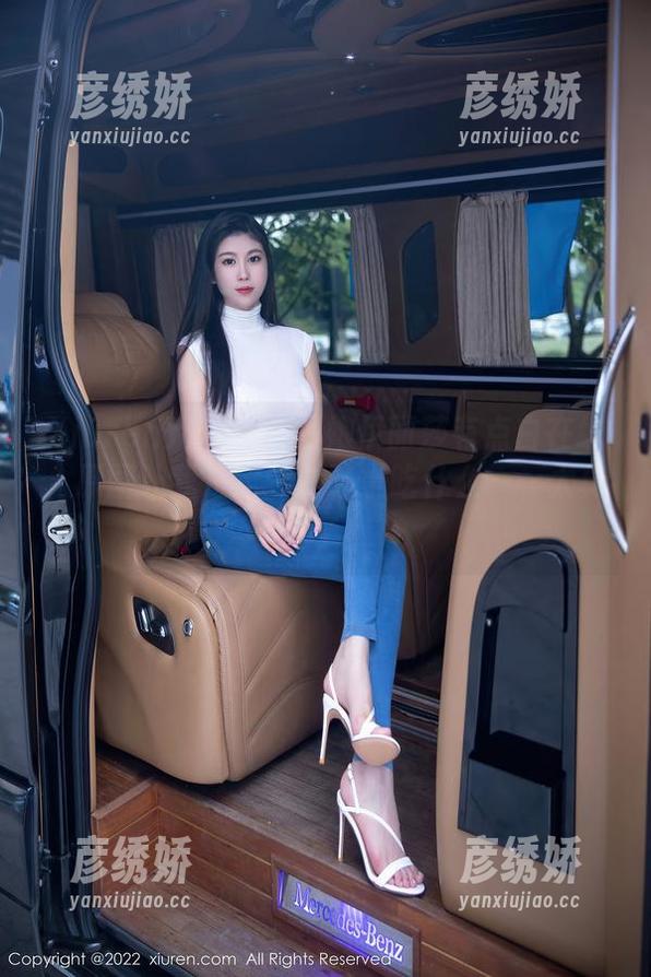 Xiuren秀人网-伊丽莎有点白 Xiuren秀人网 - 厨娘伊丽莎有点白在线,原图让我决定今儿晚上吃什么——太真实了!