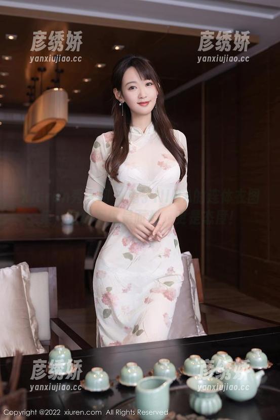 Xiuren秀人网-兔子NINA Xiuren秀人网 - 兔子NINA的连体衣图集,定制不仅是面料,更是态度!