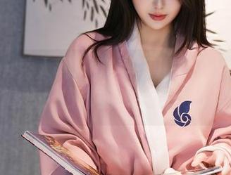 Xiuren秀人网 – 大美妞儿的泳装合集：原图揭秘，仿佛能听见水花的声音！
