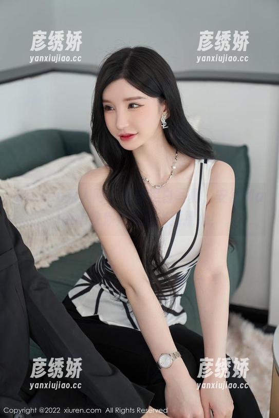 Xiuren秀人网-安然Maleah Xiuren秀人网 - 全套黑白写真,安然Maleah教你如何用光影撩心!