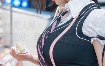 Xiuren秀人网 – 看杨晨晨的死库水写真，顺便想问：谁说只要沙滩才有浪漫？