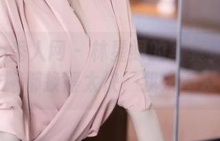 Xiuren秀人网 – 林星阑的写真资源：剧情和衣服都换得太快，我来不及反应。