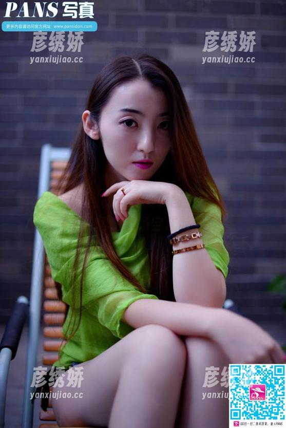 pans-叮当 pans - 叮当秘书最新套图上线,来感受一下如何把职场穿成时尚秀!