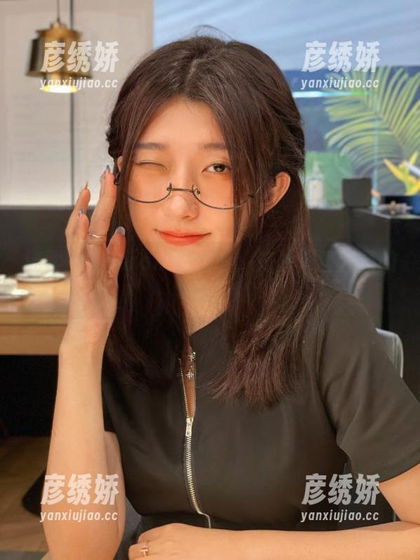 roroki骷髅姬 迷雾中的roroki骷髅姬:灰丝写真套图的神秘召唤