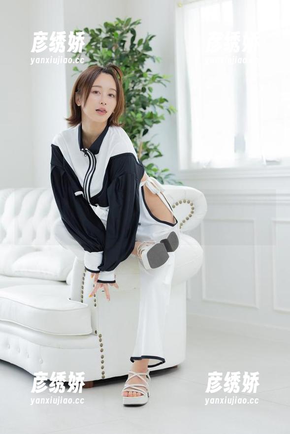当いくみ(育美)遇上Fantia，2024年合集里的原图和图片也开始撒娇了？