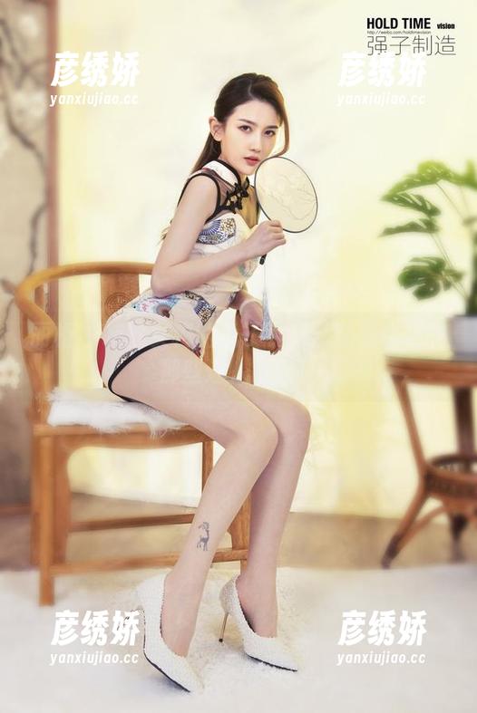 丽柜 - 灰丝女秘的兔子小窝：私房合集的那些迷人瞬间！