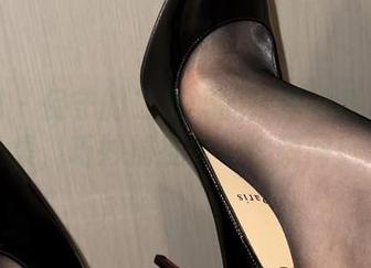 微密圈 – 保守的二舅妈的库里油亮丝作品集，巧妙捕捉每一个瞬间！
