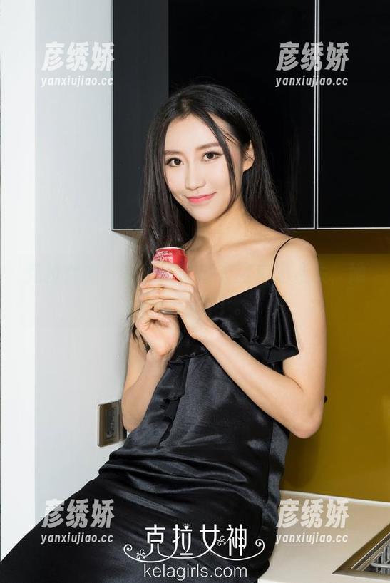 克拉女神-周迪 克拉女神 - 在周迪的内衣图库里迷失,她真会玩这个。