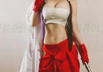 半半子的办公室写真集：上司样OL，工作与心动并存！