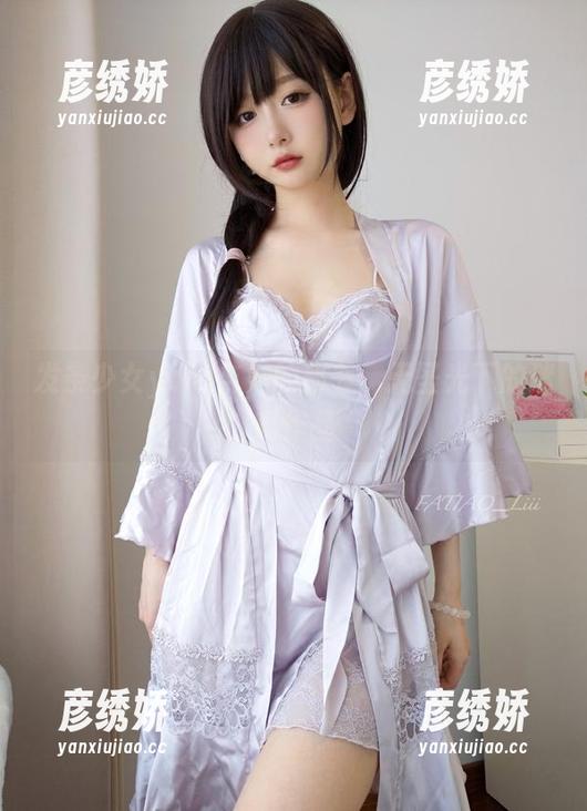 发条少女yoki与她的秘书：无圣光下的迷离作品