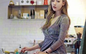 嗲囡囡 – 解锁Celina青妍的天台：原图带你窥探写真集的另一面！