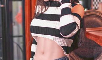嗲囡囡 – 如果圣诞树会穿衣服，估计也想穿上陈雅漫VICKY的那些写真吧？来看看她的分享！