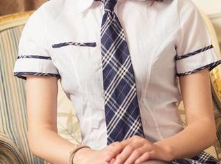 头条女神 – 抓住夏天的尾巴！陈怡曼的热辣美图，别犹豫，快下载！