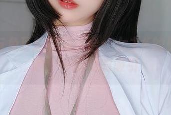 黑丝与兔耳的完美结合：女主K的原图精选，一瞬间的吸引