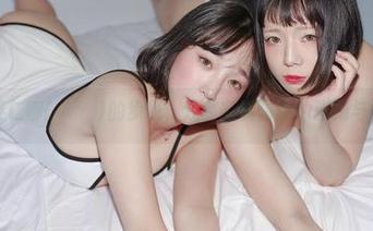 跟随姜仁卿(강인경)的步伐，分享高清豹纹的张扬与优雅！