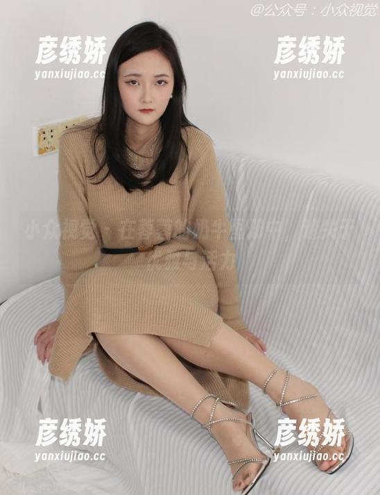 小众视觉-蓉蓉 小众视觉 - 在蓉蓉的奶牛图册中,迷失于优雅与活力