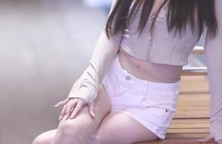 快来看看小女巫露娜的温柔作品集，更新让人心动不已！