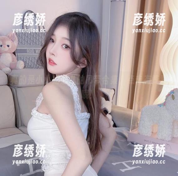 真的是小小奶瓶儿的吊带合集，点击有惊喜哦！