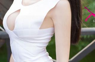 尤果网 – 户外写真合集：Maggie的瞬间，精彩与尴尬交织