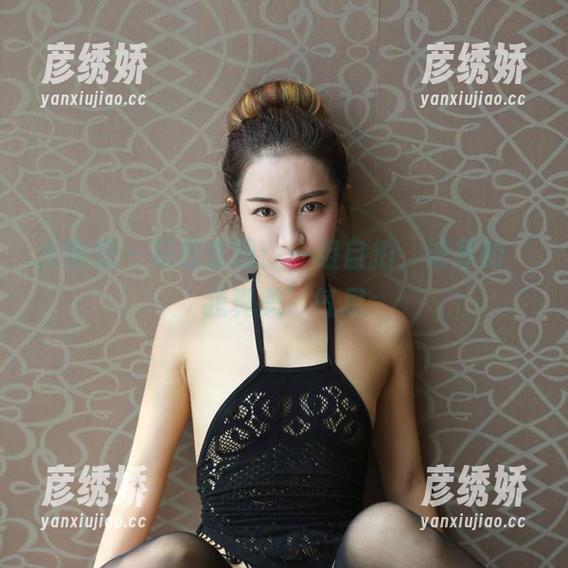 尤物馆 - 筱慧套图：一组自拍，浓厚的‘我真美’气息
