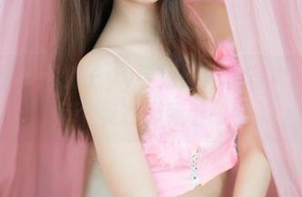 尤蜜荟 – 娜娜子yy学姐的网盘写真：她的每个姿态都藏着故事