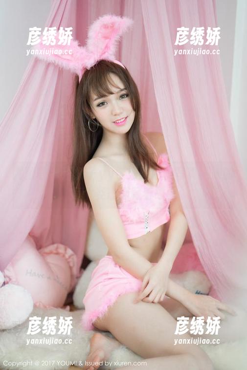 尤蜜荟 - 娜娜子yy学姐的网盘写真：她的每个姿态都藏着故事