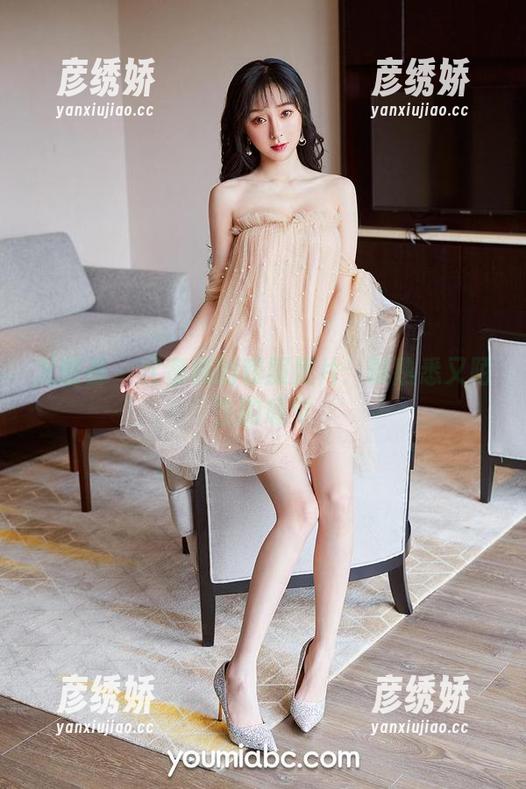 尤蜜荟 - 沈蜜桃的和服照片：既熟悉又陌生的感觉