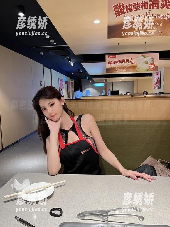 就是阿朱啊 微密圈 - 就是阿朱啊这波蓝裙最新写真,简直是色气满满,没话说了!