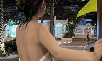 微密圈 – 就是阿朱啊的作品清单：图书馆里的迷人杂谈，别说我没警告你