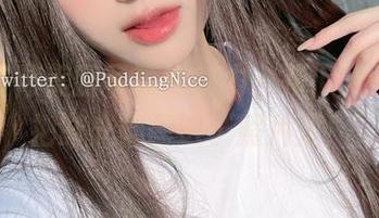 黑丝蜜臀美腿写真的魅力，布丁大法真是把时光都画进了照片里！