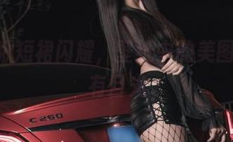 希希_啾短裙闪耀，壁纸中的美图吸引所有目光