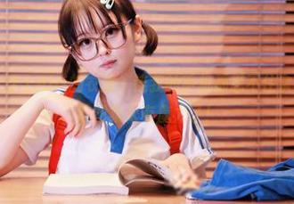 当幼水铃衣穿上Airi的衣服，连我的手机都忍不住拿起了相机！这图集太有魔力了！