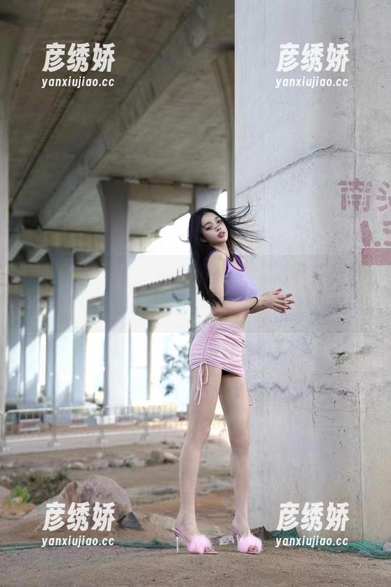 徐珺大哥 微密圈 - 徐珺大哥送你免费写真,圣诞节一起过,顺便发发呆吧!