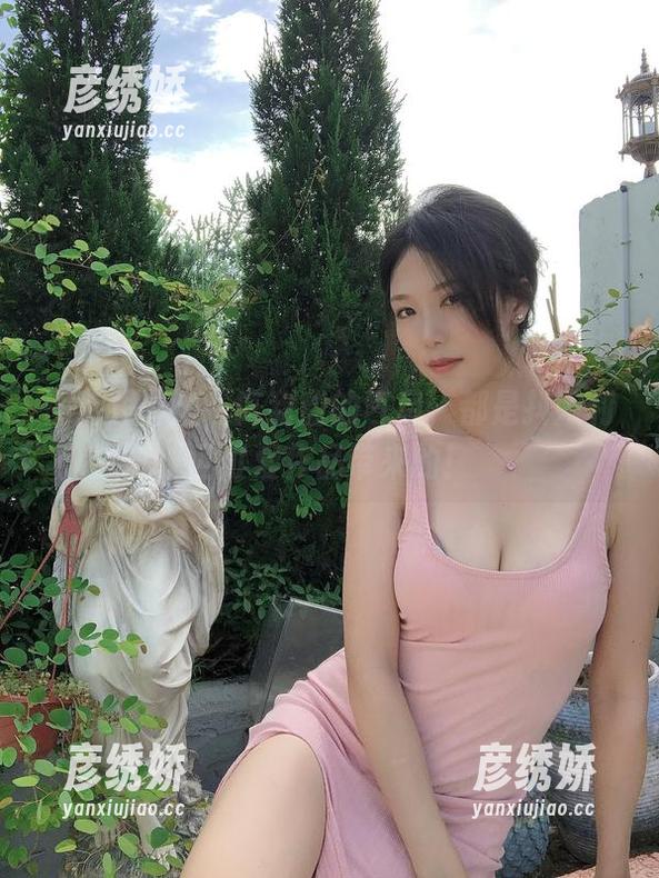 图库里冒出一阵甜甜的气息，都是抖娘利世可爱作品带来的！