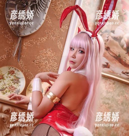 精选图集：抱走莫子aa和她的玉玲珑旗袍，原来这就是穿越到古代的时尚秘诀！